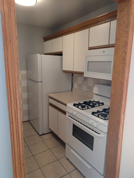 Building Photo - 9986 S 84th Ter