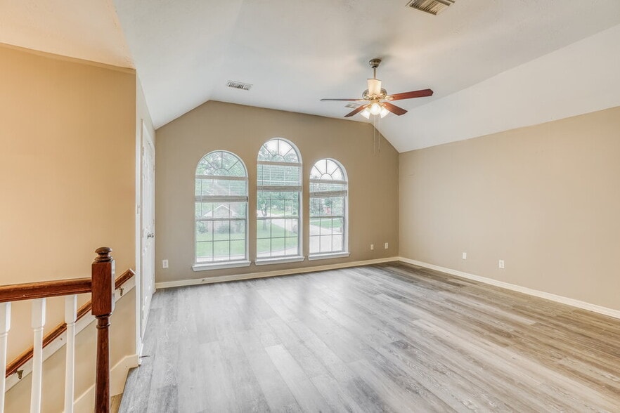 Building Photo - 11914 Serendipity Ln