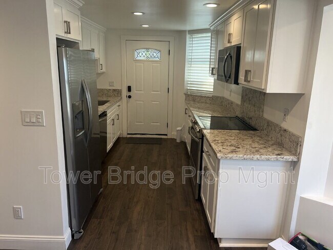 Building Photo - 3154 53rd St