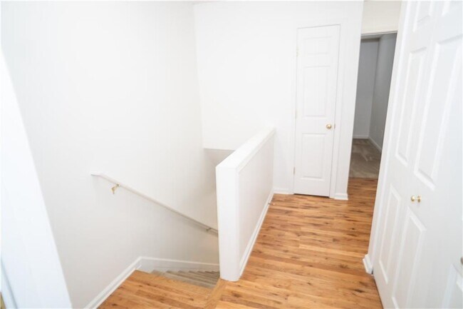 Building Photo - 9155 Nesbit Ferry Rd
