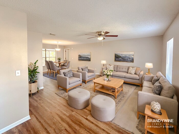 Building Photo - 734 Sandy Creek Dr