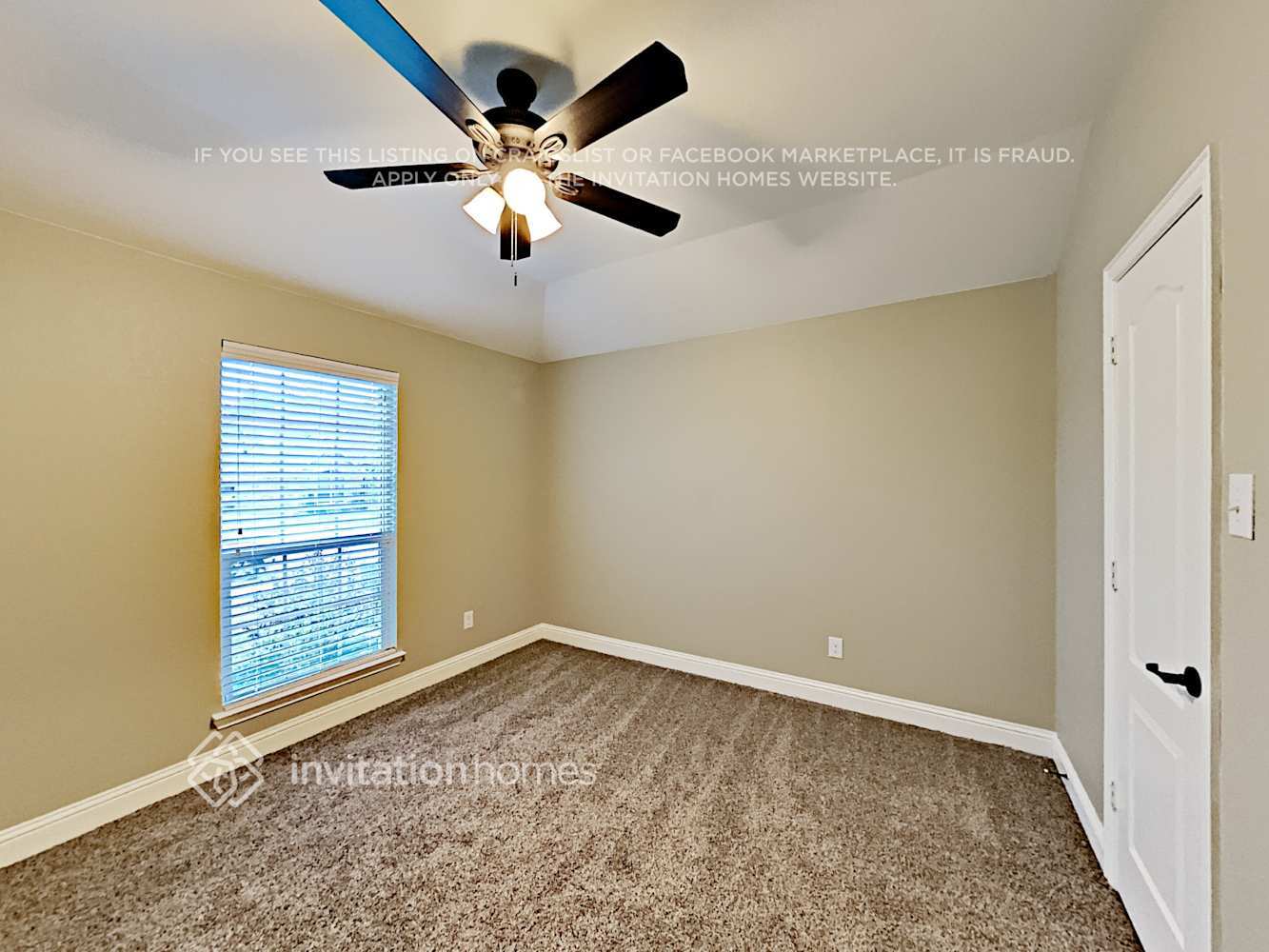 Building Photo - 1628 Signature Dr
