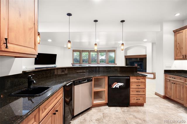 Building Photo - 1705 W Hinsdale Pl