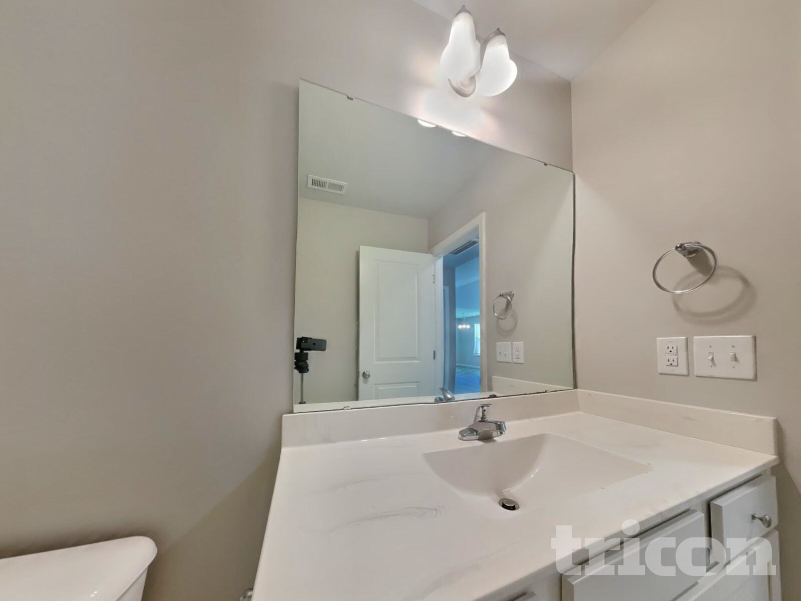 Building Photo - 205 Tractor Pl