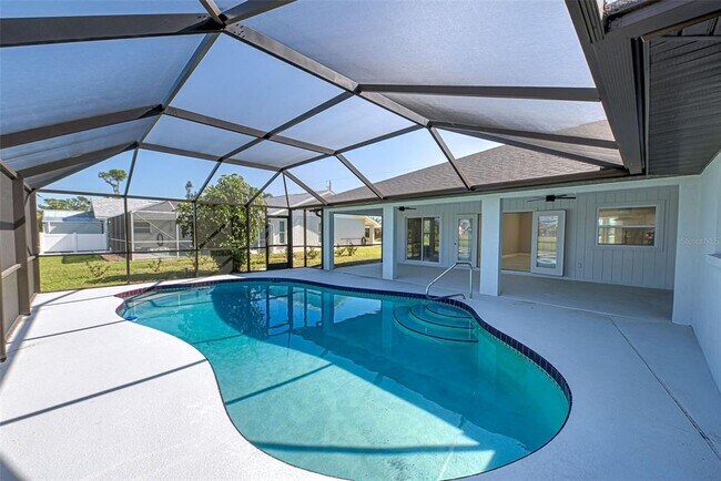 Building Photo - 7379 Snow Dr