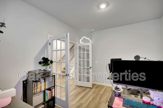 Building Photo - 430 Water Orchid Wy