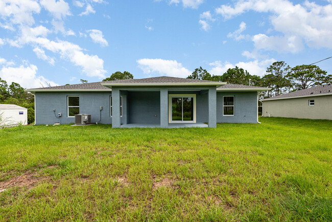 Building Photo - 2030 Waverly Ave SE