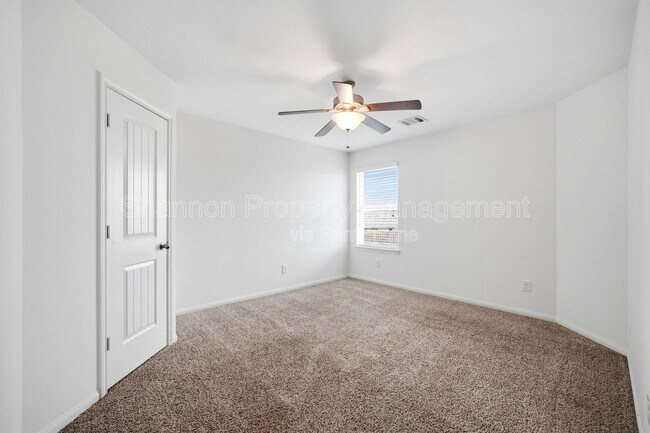 Building Photo - 10322 Urban Oak Trl
