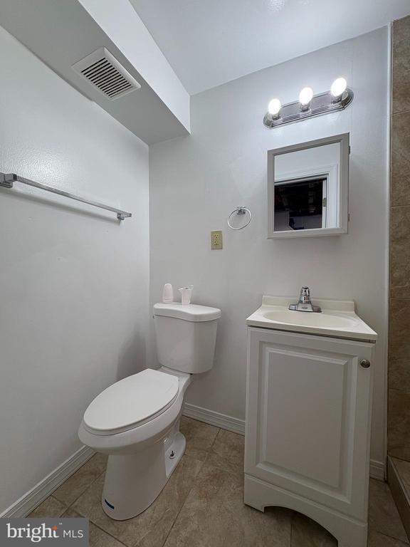 Building Photo - 2525 N 31st St