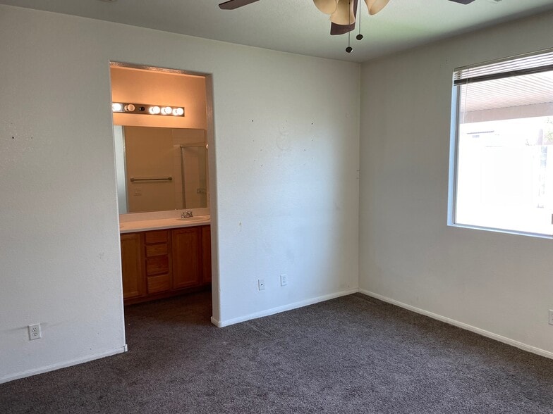 Building Photo - 6616 Chariots Path Ct