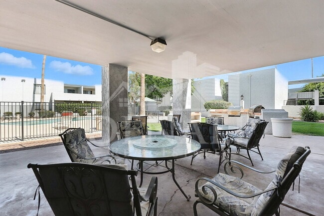 Building Photo - 3313 N 68th St