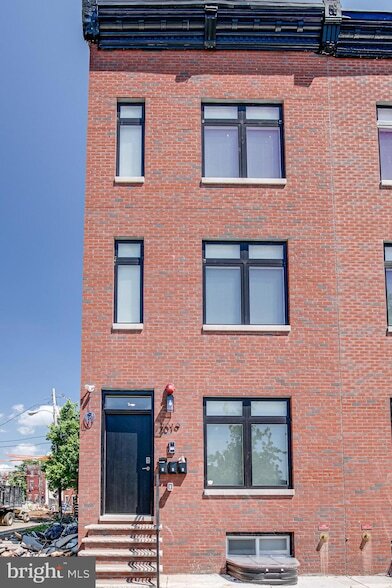 Building Photo - 2019 N College Ave