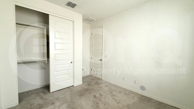 Building Photo - 14765 W Sand Hills Rd