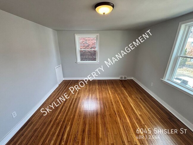 Building Photo - Newly Renovated 4 Bedroom Home For Rent in...