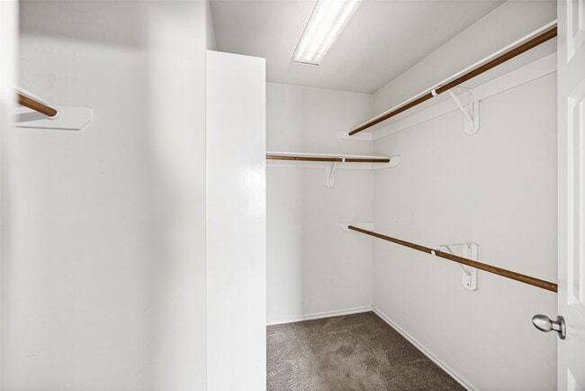 Building Photo - 12427 Oriole Lake Way