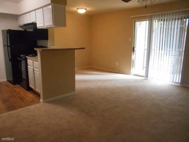 Building Photo - 1 br, 1 bath Condo - 3010 Nasa Pkwy Flat  ...