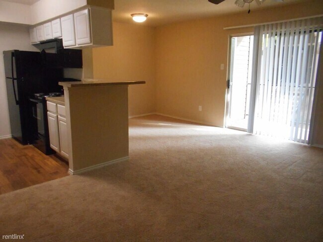 Building Photo - 2 br, 2 bath Condo - 3010 Nasa Pkwy Flat  ...