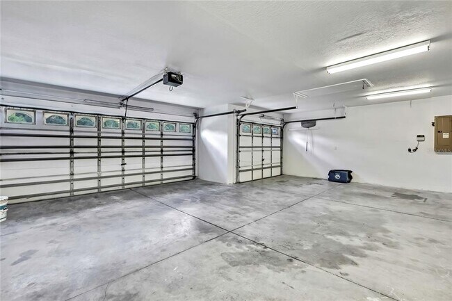 Building Photo - 12320 Papercraft Ave