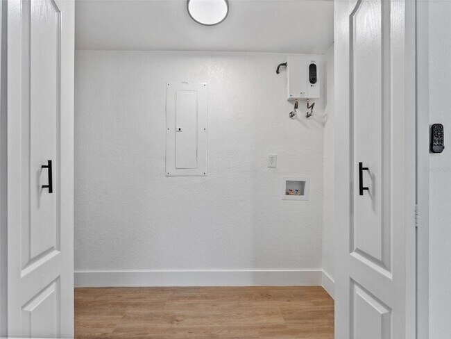 Building Photo - 4613 Irene Loop