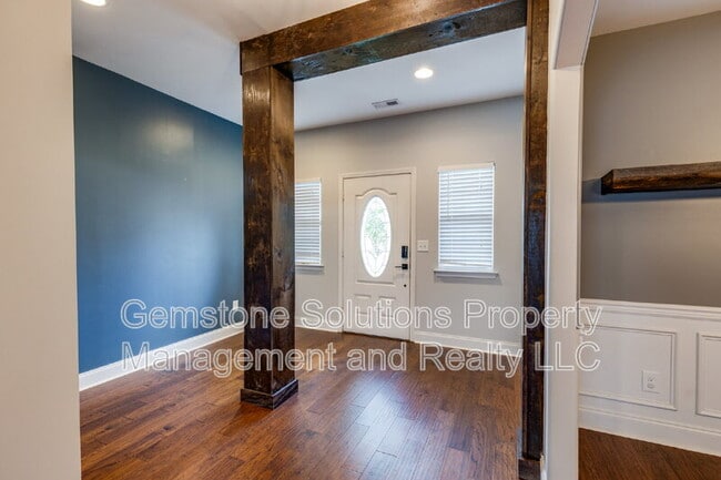 Building Photo - 2605 Paddock Park Dr