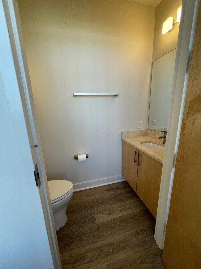 Building Photo - 199 S 5th St