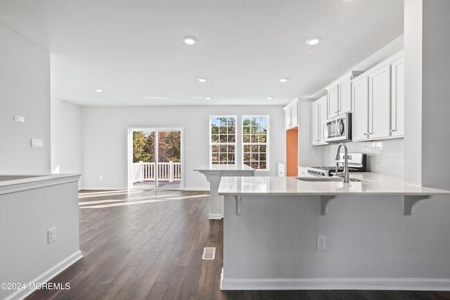 Building Photo - 41 Wembley Wy