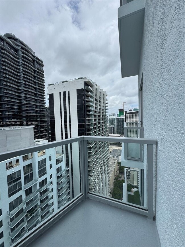 Building Photo - 1060 Brickell Ave