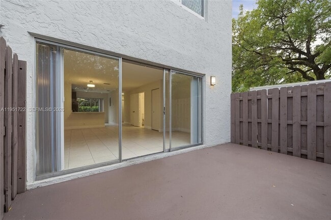 Building Photo - 3001 NW 5th Terrace