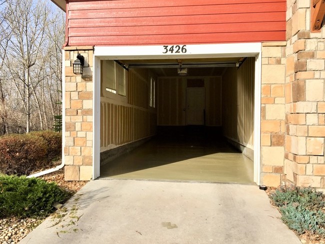 Building Photo - Beautiful Condo in Broomfield