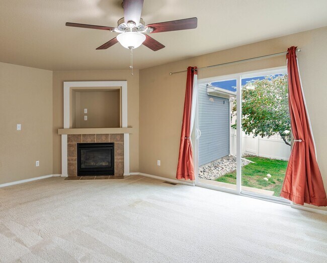 Building Photo - $2195 | 3BR/2.5BA | Dog Friendly Beautiful Home in Stetson Hills