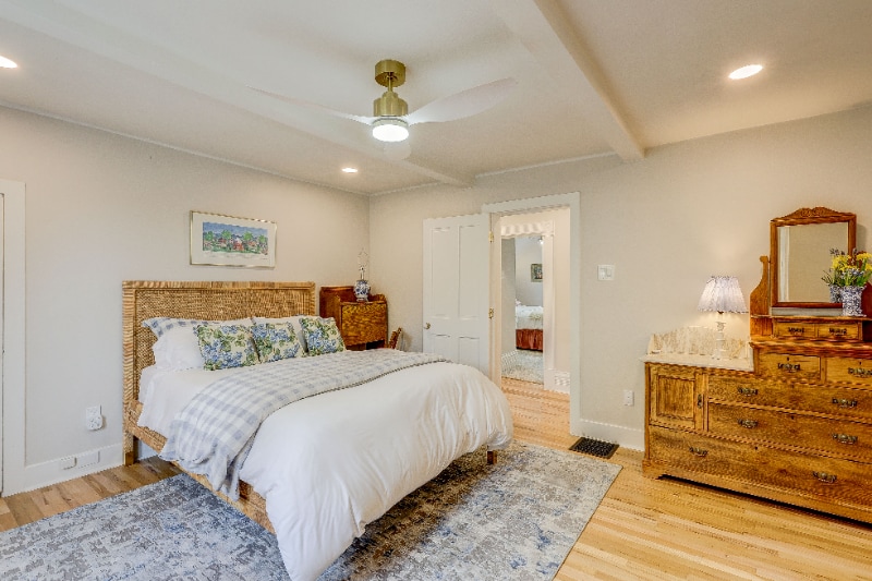 Building Photo - 2105 S Fillmore St