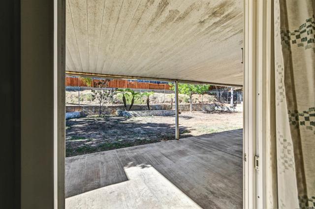 Building Photo - 735 S Upas St