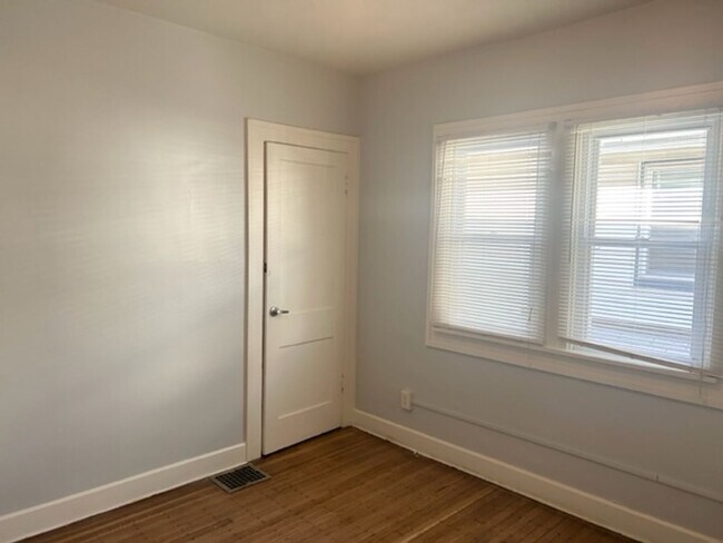 Building Photo - 4225-27 North College Avenue