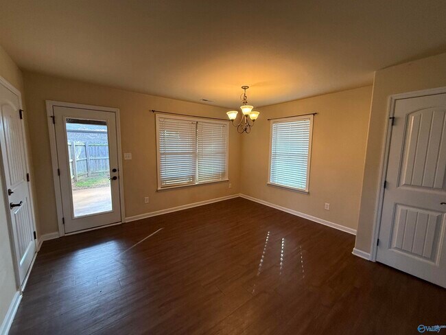 Building Photo - 824 Bell Factory Rd