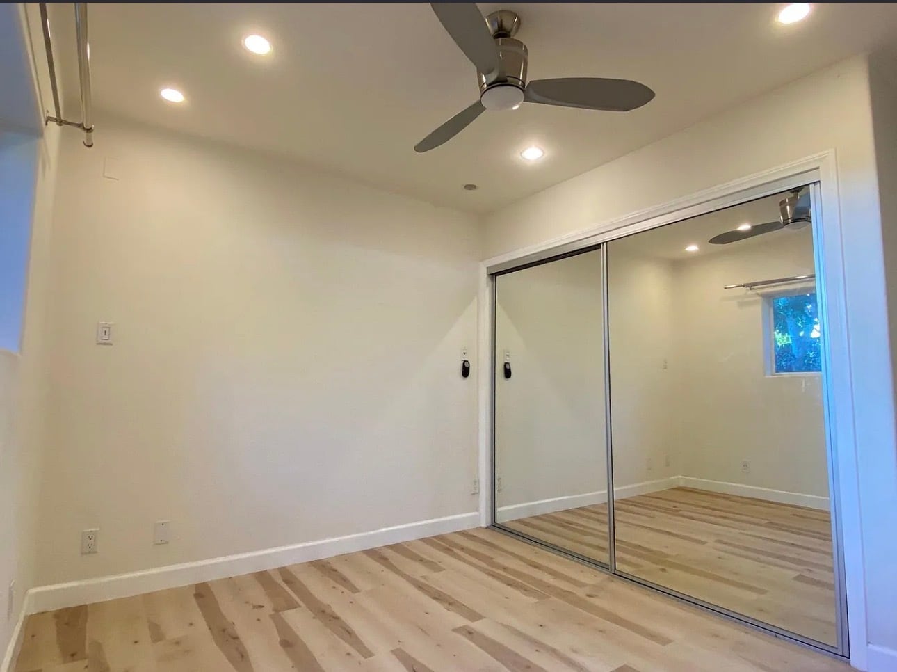 Building Photo - 538 Brooks Ave