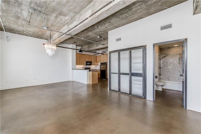 Building Photo - 710 Colorado St
