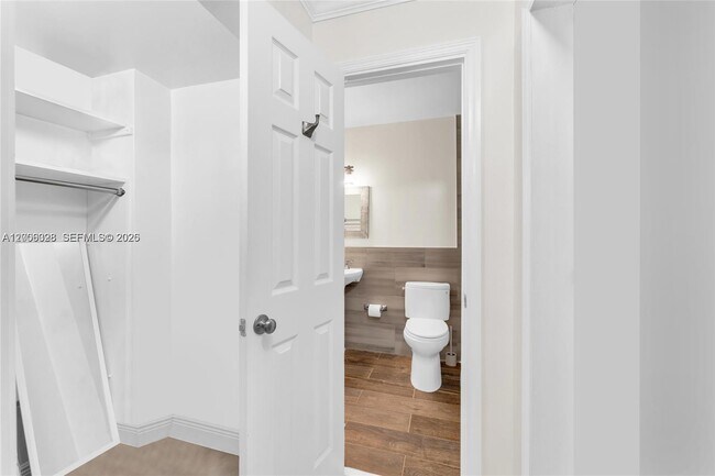 Building Photo - 8617 SW 68th Ct