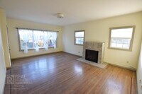 Building Photo - 1435 Parker St