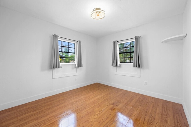 Building Photo - 1797 St