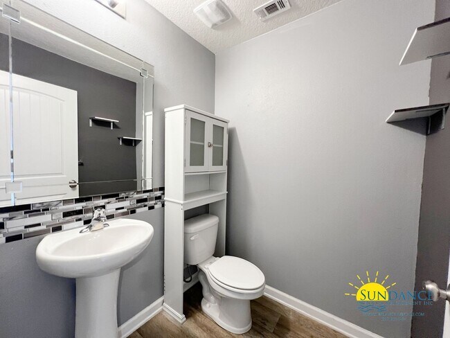Building Photo - 930 Merganser Way