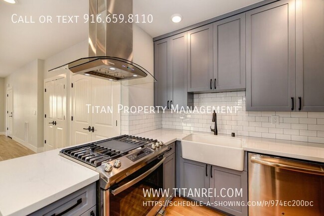 Building Photo - Downtown 1bed/1bath -Managed by Titan Prop...