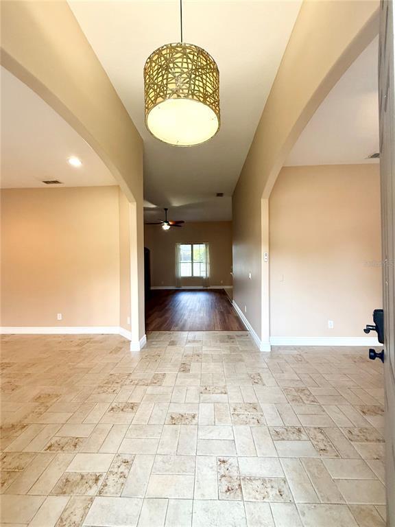 Building Photo - 27202 Fordham Dr