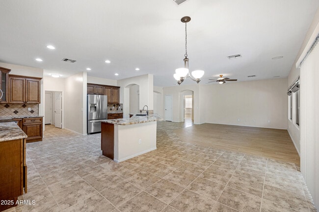 Building Photo - 11207 N 165th Ave