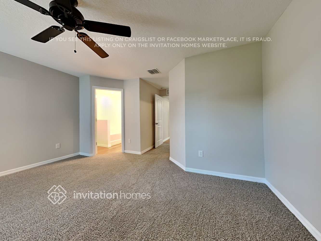 Building Photo - 11833 Thicket Wood Dr