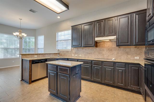 Building Photo - 2437 Shetland Dr