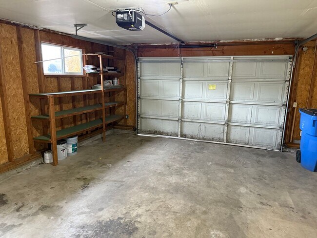 Building Photo - CL2622-2624