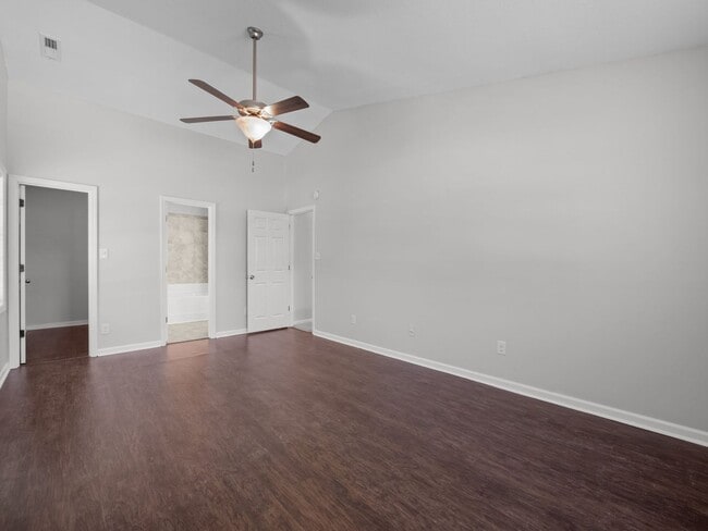 Building Photo - Welcome to Clymer Court!