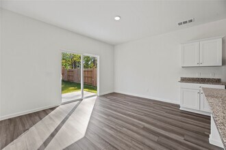 Building Photo - 18829 Lucas Michael Wy