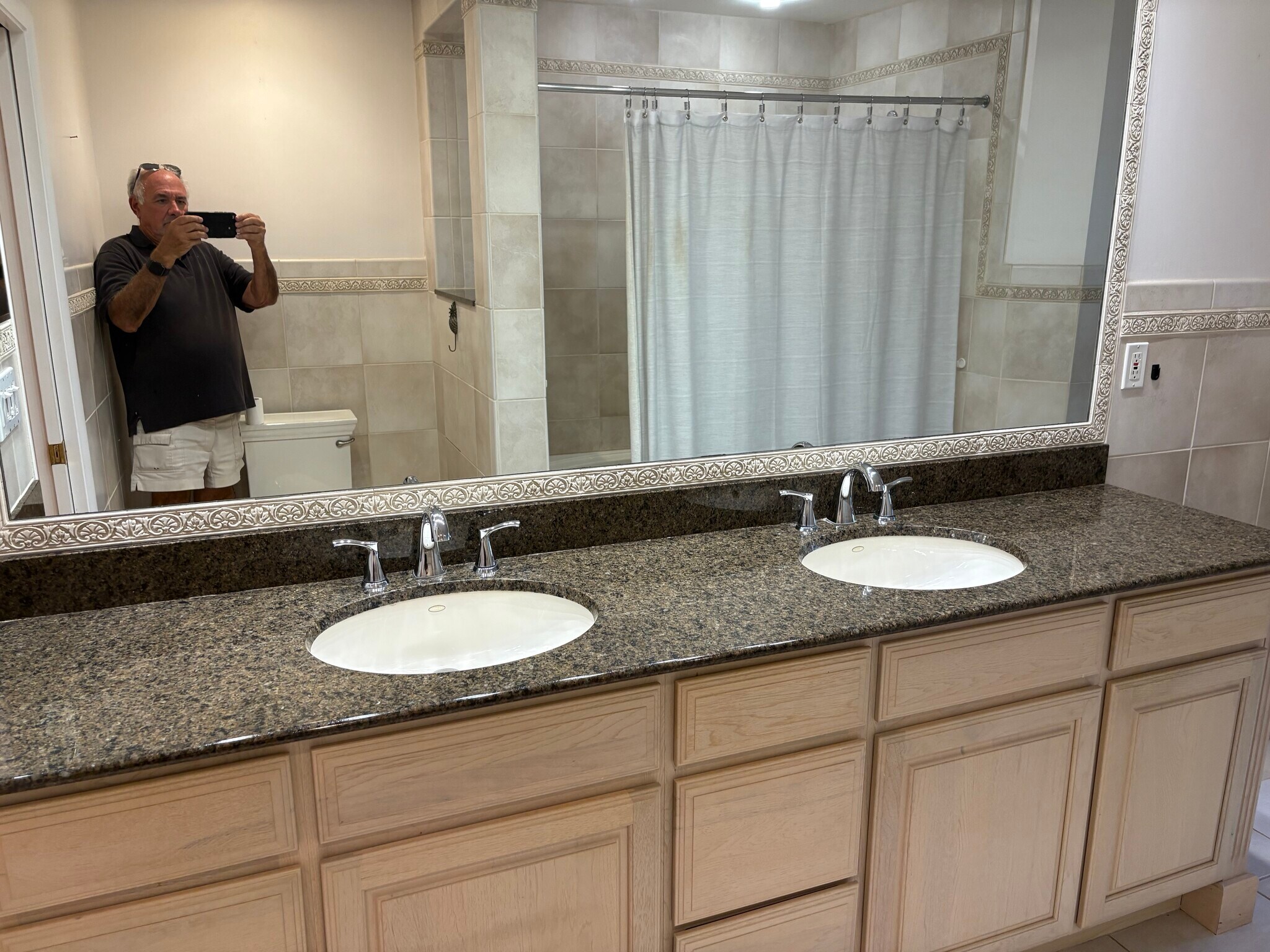 Building Photo - 3951 NE 17th Ave