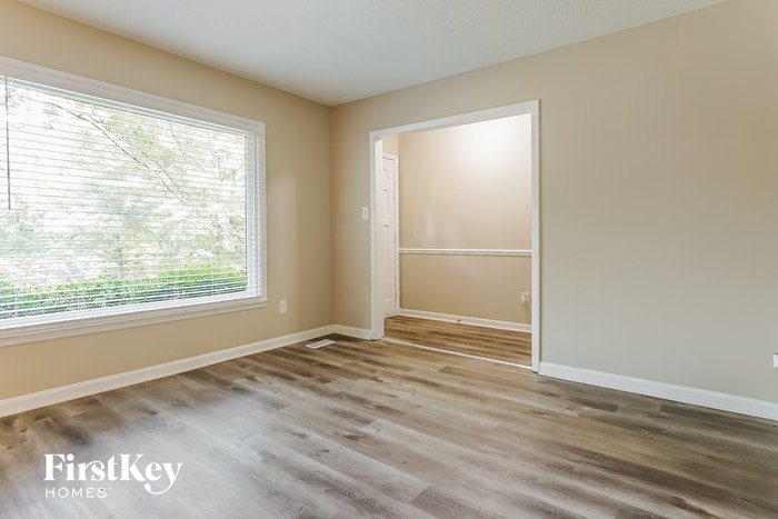 Building Photo - 3500 Ridgecrest Dr